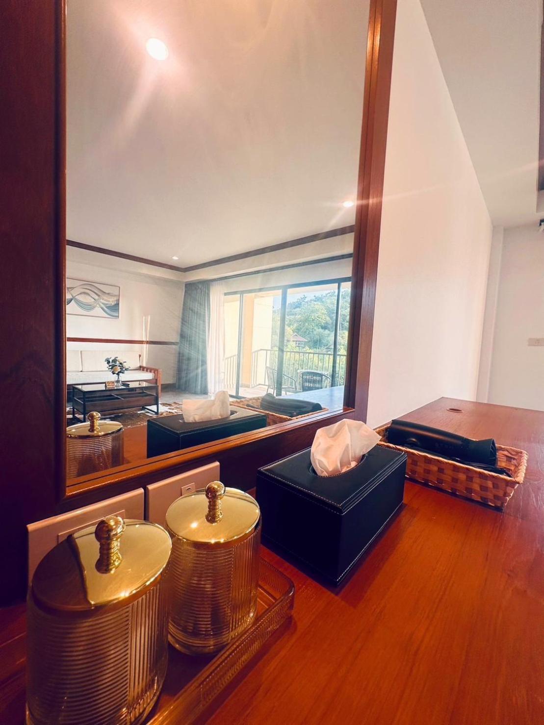 Ocean Pie Phuket - Adult Only Hotell Rawai Exteriör bild