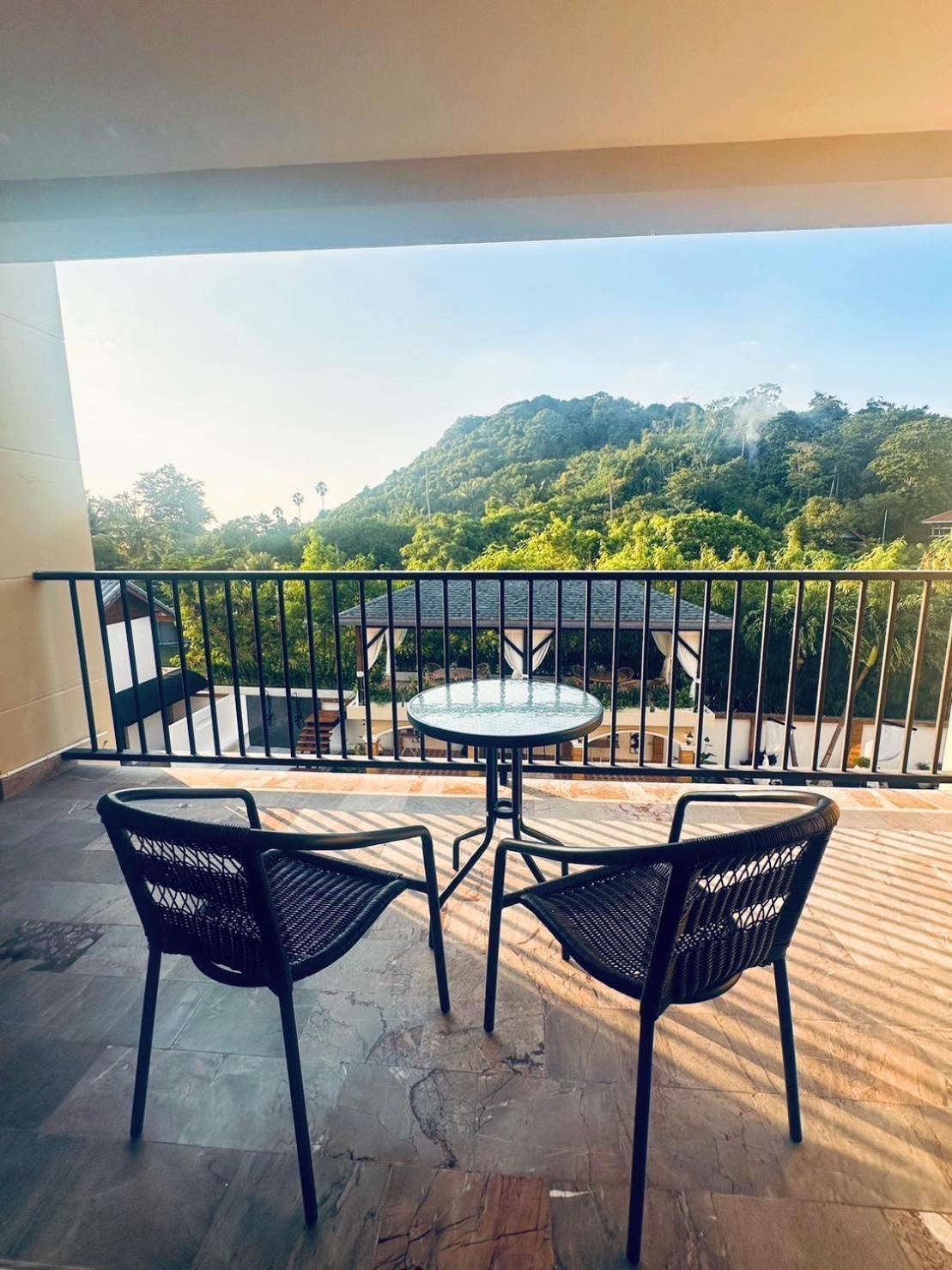 Ocean Pie Phuket - Adult Only Hotell Rawai Exteriör bild